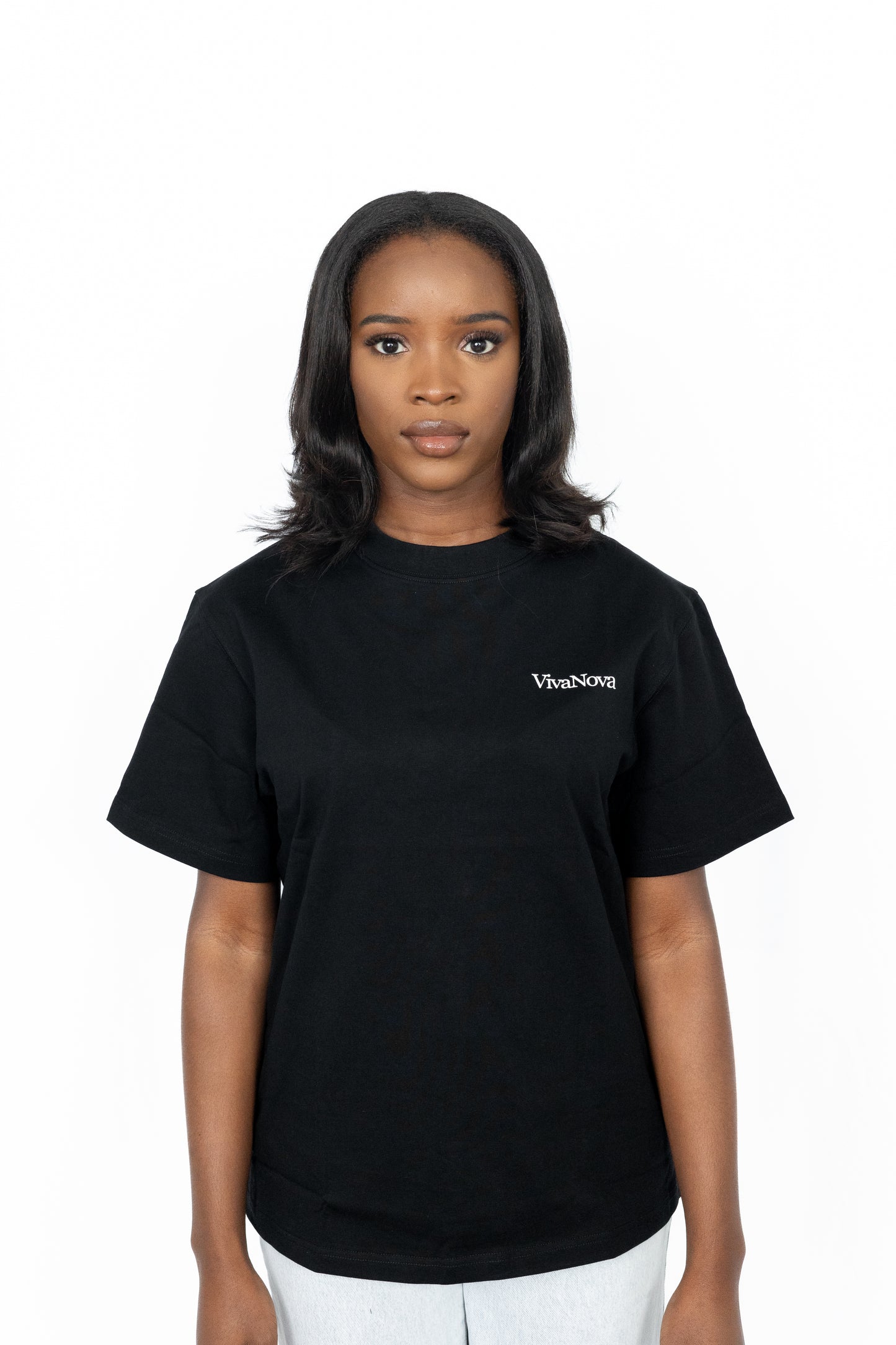 VIVANOVA CLASSIC LOGO TEE – BLACK